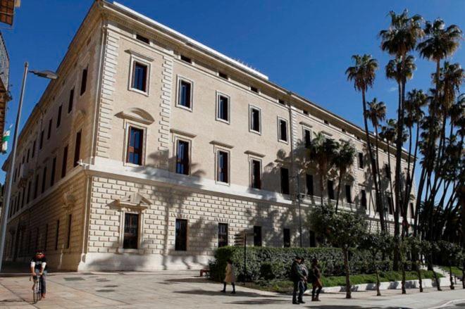 Charming Apartment On The Beach - Pool And Parking Málaga Exterior foto